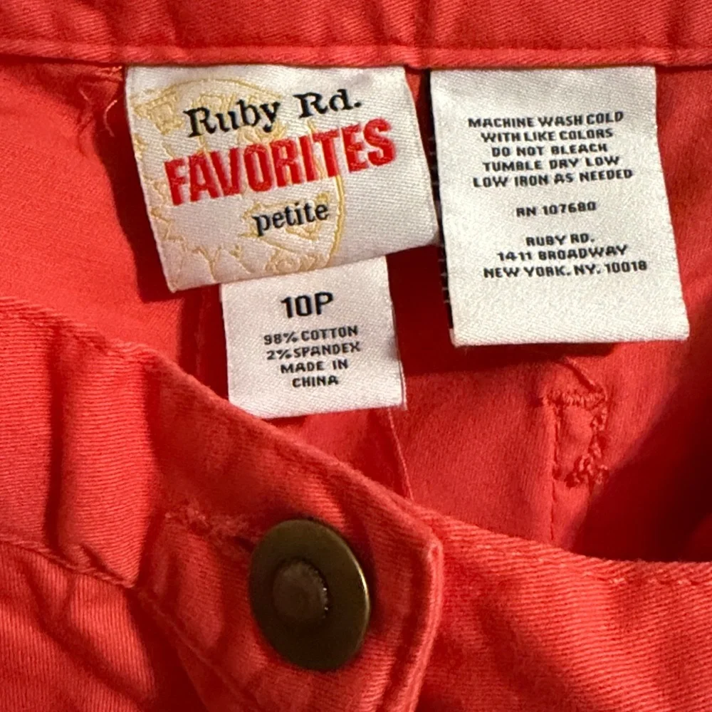Capris - Picture 3 of 5